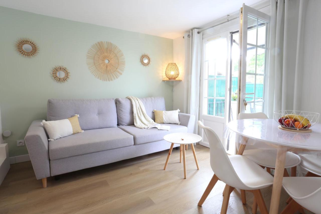 T2 avec terrasse / 10mn grande plage Royan Exteriör bild